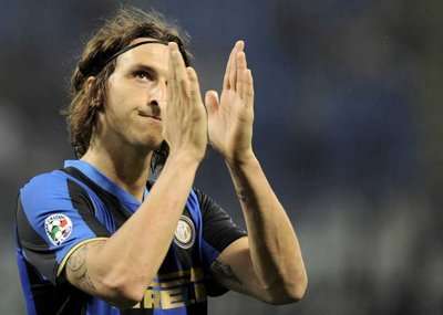 زلاتان ابراهيموفيتش لاعب الانتر