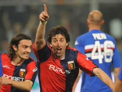 دييغو ميليتو وفرحة تسجيل احدى اهدافه مع فريقه جينوة ضد صامبدوريا