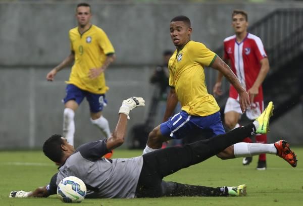 2015-10-10t033330z_2053846378_gf10000239342_rtrmadp_3_soccer-friendly_reuters