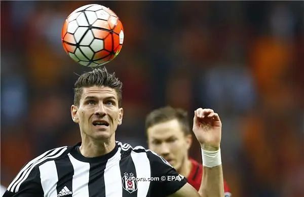 ?i=epa%2fsoccer%2f2016-05%2f2016-05-08%2f2016-05-08-05295189_epa