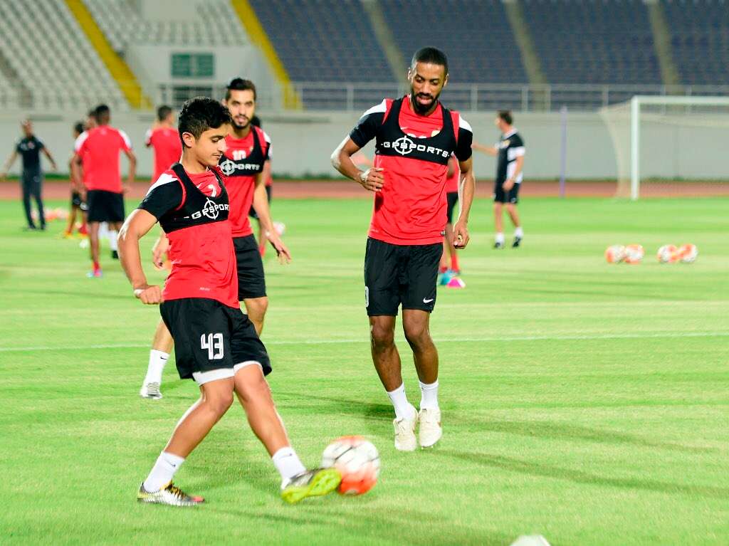العين