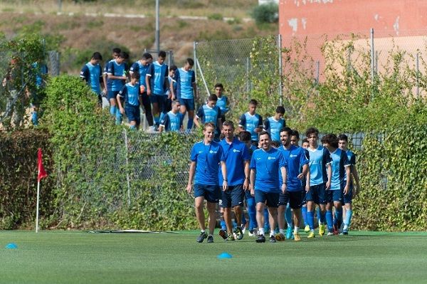فريق نخبة منصة أبطال دو  في أسباني