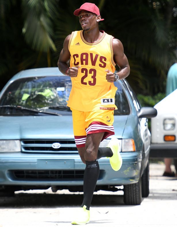 PAY-Footballer-Paul-Pogba-Shows-Off-His-Muscles-As-He-Works-Out-Shirtless-In-Miami-Beach
