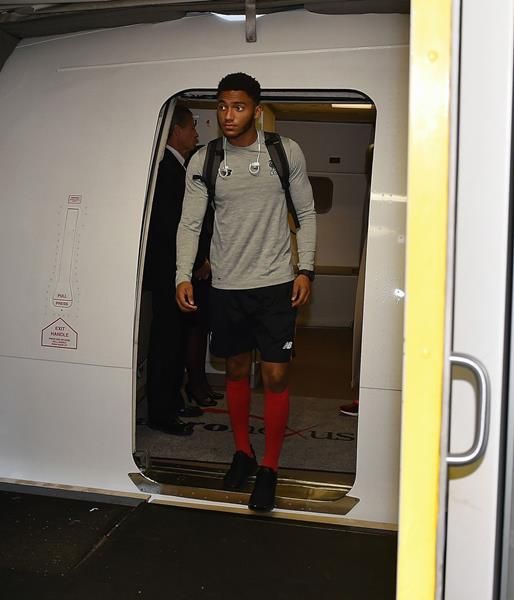 Liverpool-FC-arriving-in-San-Jose-California%20(6)%20(Copy)