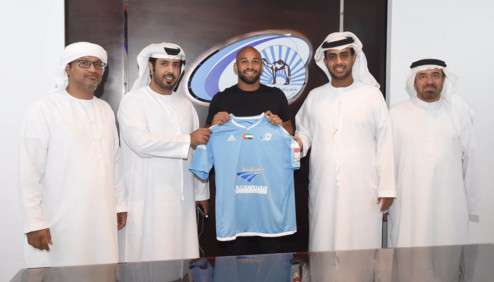 تقديم فيليبي باستوس