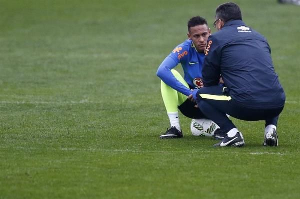 20160721-636047378532422501w_efe