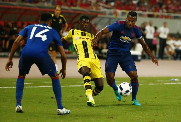 2016-07-22t124522z_112193122_mt1aci14485153_rtrmadp_3_soccer-friendly-dor-mun_reuters
