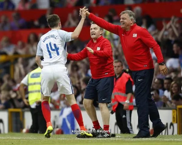 ?i=reuters%2f2016-06-05%2f2016-06-05t202903z_108160143_mt1aci14427531_rtrmadp_3_soccer-englandsocceraid_reuters