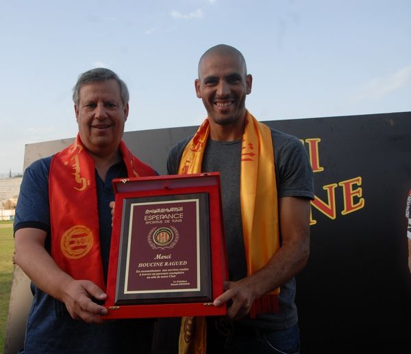 من حفل تكريم الترجي لقائده السابق حسين الراقد 