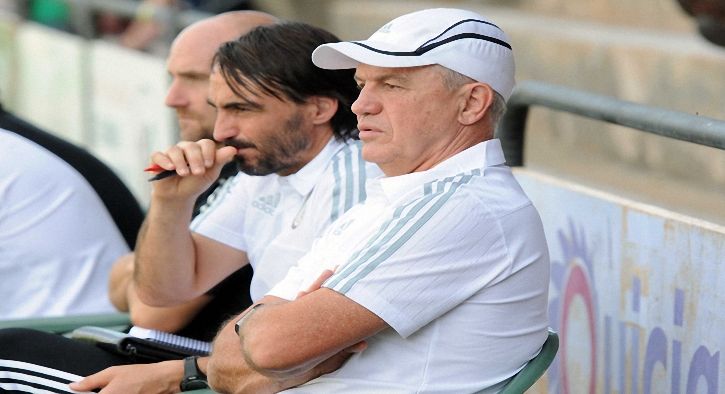 مدرب الوحدة الإماراتي