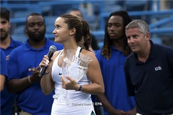 ?i=epa%2ftennis%2f2016-07%2f2016-07-25-05439687_epa