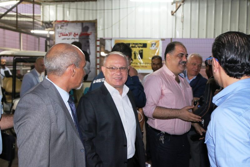 الشريف يبتسم بعد الوصول إلى  غزة