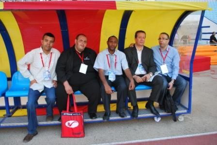 معلقو اللقاء وكادر كووورة في رادس