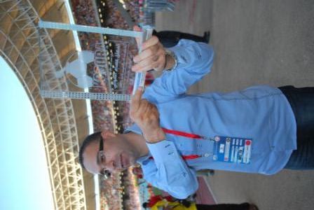 الشوالي يرفع درع كووورة وسط تصفيق وهتاف خمسين ألف مشجع بالملعب