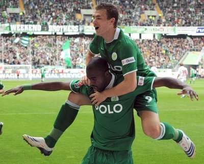 البرازيلي جرافيتي والبوسني ادين دزيكو 