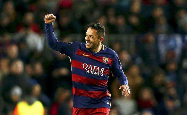 أدريانو كوريا 