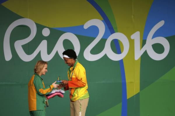 2016-07-29t214543z_1840677234_rioec7t1ofq1l_rtrmadp_3_olympics-rio-fire_reuters