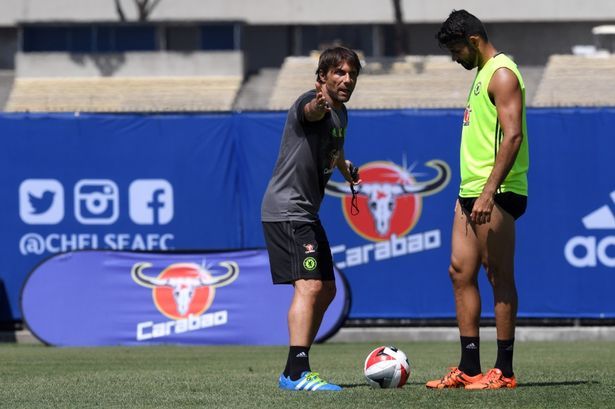 كونتي وكوستا خلال التدريبات