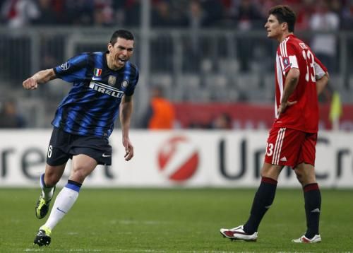 2011-03-152011-03-15t215559z_01_kai16_rtridsp_3_soccer-champions_reuters