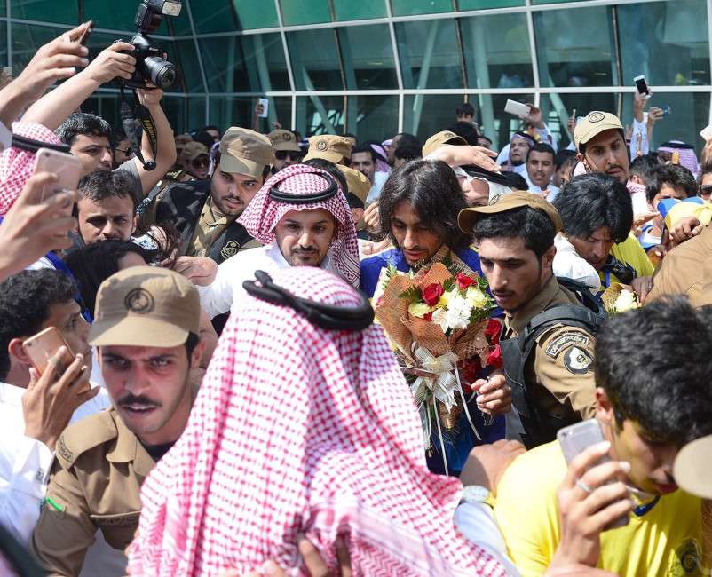 إستقبال الجماهير لفريق النصر