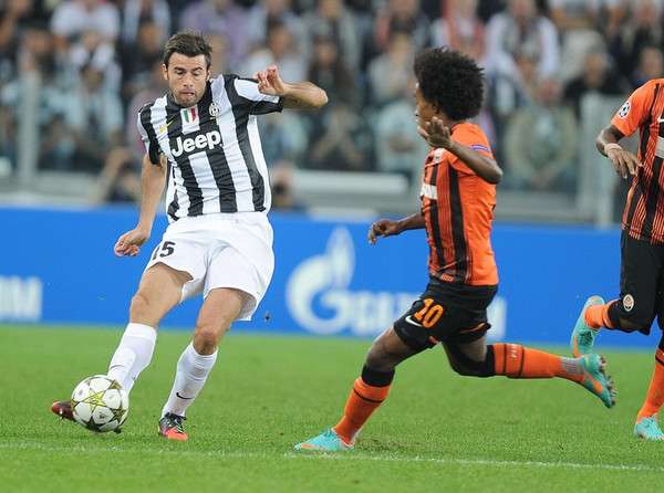 بارزالي (يسار)