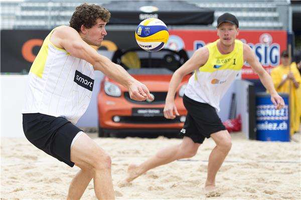 ارشيفية ... الثنائي الالماني ماركوس بويكرمان ولارس فلوجين