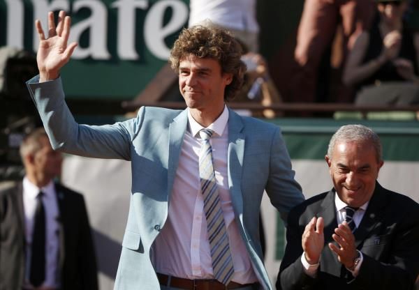 2015-06-07t172734z_1914684451_lr1eb671chn4h_rtrmadp_3_tennis-open_reuters