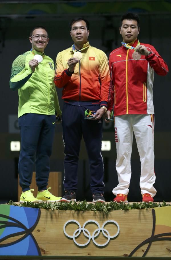 2016-08-06t193212z_1155993808_rioec861i9k5w_rtrmadp_3_olympics-rio-shooting-m-10mpistol_reuters
