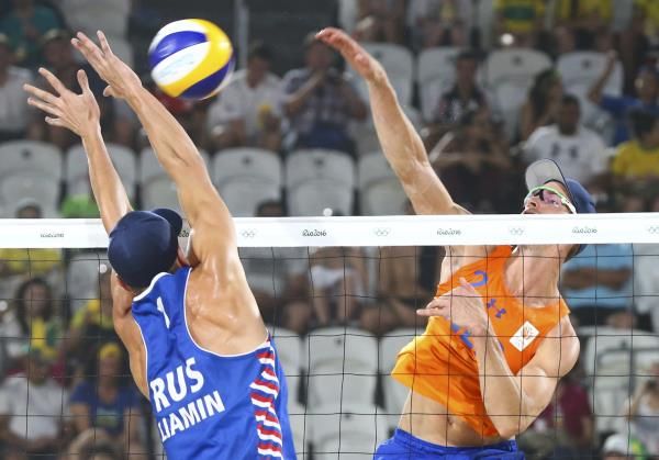 2016-08-06t210052z_1427398577_rioec861mcxwg_rtrmadp_3_olympics-rio-bvolleyball-m_reuters