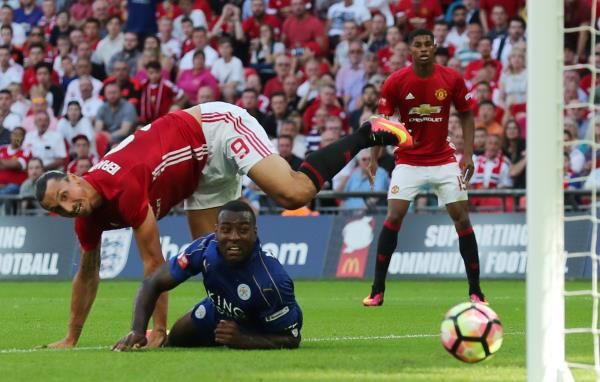 2016-08-07t164748z_113590068_mt1aci14506913_rtrmadp_3_soccer-england-lei-muncommunityshield_reuters