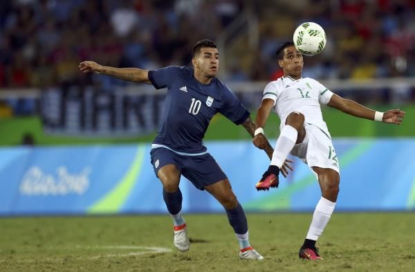 2016-08-07t211305z_728501704_rioec871mxbye_rtrmadp_3_olympics-rio-soccer-m_reuters