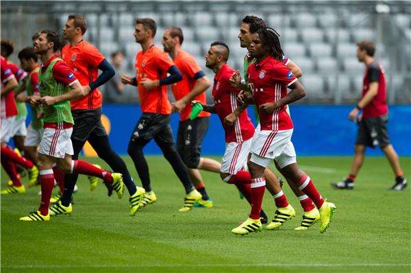 ريناتو سانشيز في تداريب بايرن ميونيخ