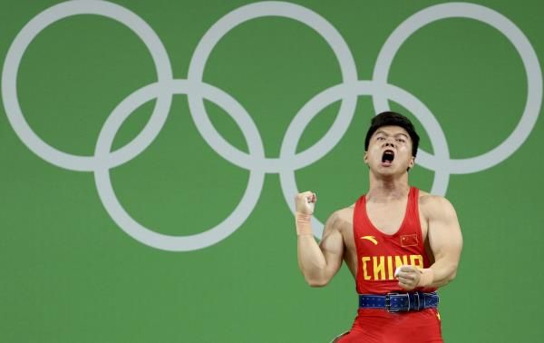 2016-08-08t003849z_868430820_rioec8801sj84_rtrmadp_3_olympics-rio-weightlifting-m-56kg_reuters