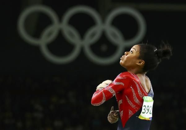 2016-08-07t210556z_642092895_rioec871mlrw1_rtrmadp_3_olympics-rio-agymnastics-w-vault_reuters
