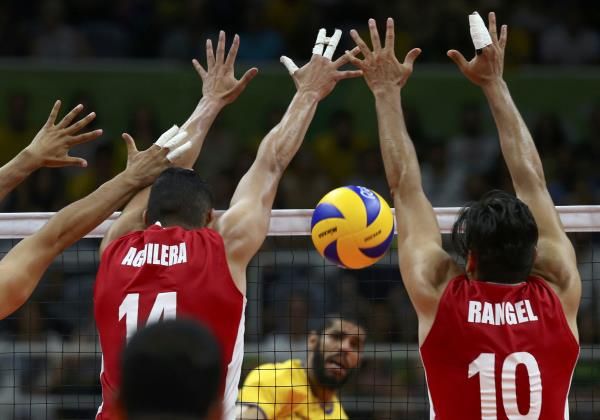 من مباراة البرازيل والمكسيك