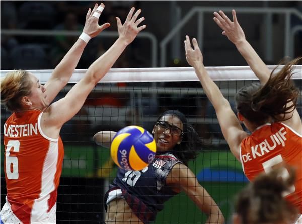 من مباراة الولايات المتحدة وهولندا