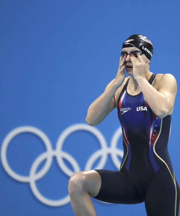 2016-08-09t012046z_1855186485_rioec8903qlmy_rtrmadp_3_olympics-rio-swimming-w-200mfree_reuters