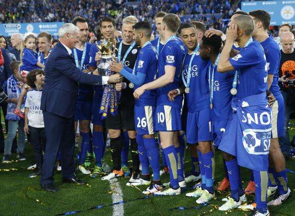 تتويج ليستر سيتي بلقب الدوري