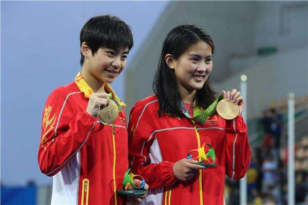 الصينيتان تشن رولين وليو هوشيا