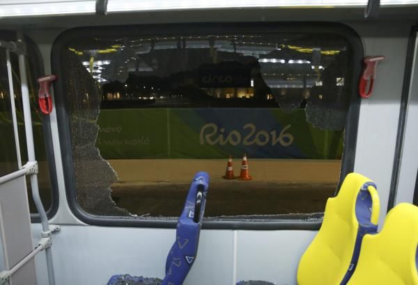 2016-08-10t003123z_1073339592_rioec8a01foj0_rtrmadp_3_olympics-rio-bus_reuters