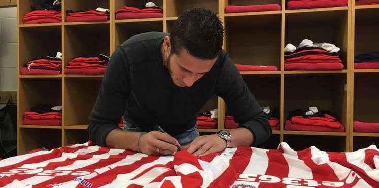 رمضان صبحي المنتقل لستوك سيتي