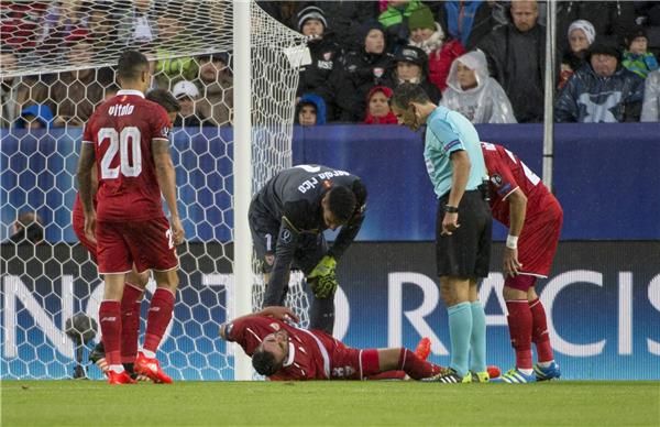 اصابة اللاعب فيسنتي ايبورا فى اللقاء