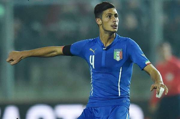 رولاندو ماندراجورا