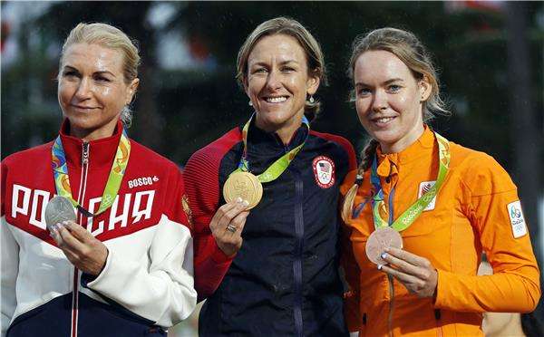 كريستين أرمسترونج بعد فوزها بالذهب