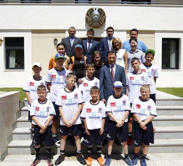 فريق كوستاناي أورفانيجيك الكازاخي للأيتام