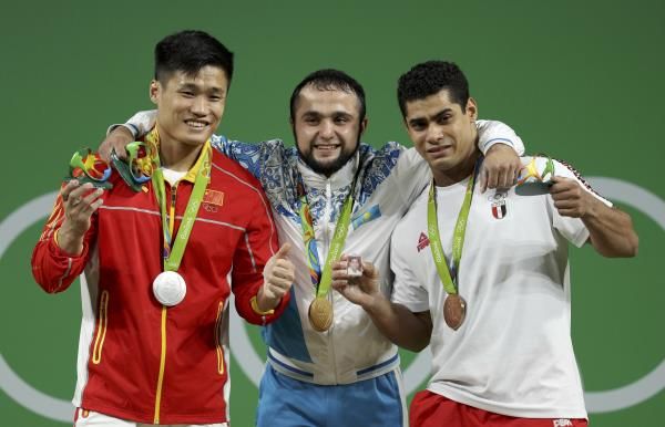 2016-08-11t000321z_540285813_rioec8b005j22_rtrmadp_3_olympics-rio-weightlifting-m-77kg_reuters