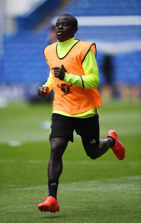 كانتي من ليستر سيتي إلى تشيلسي