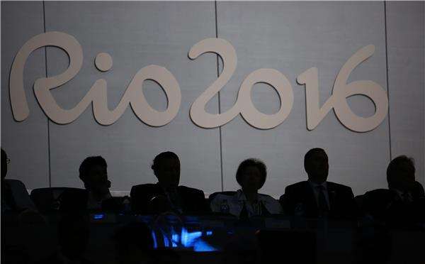 الإعلاميون أثناء انقطاع الإضاءة