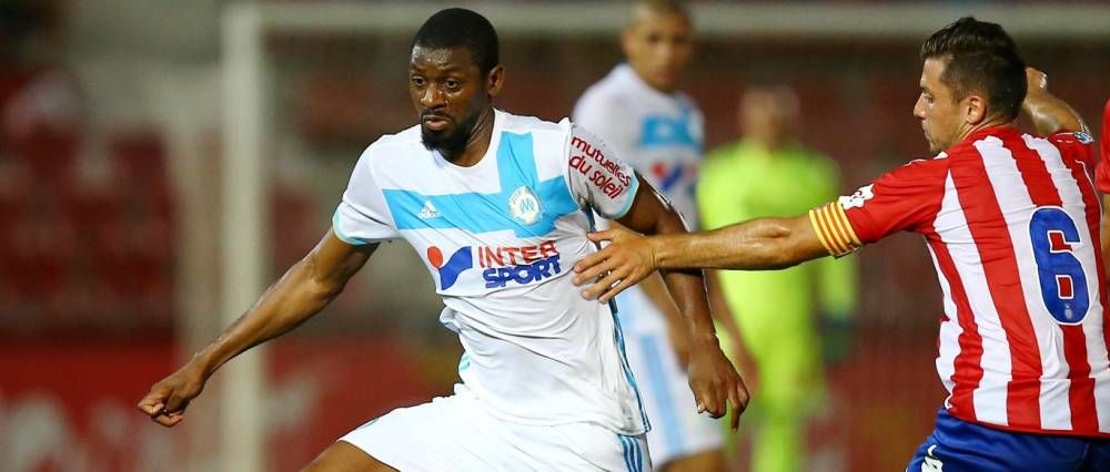 الفرنسي أبو ديابي (يسار)