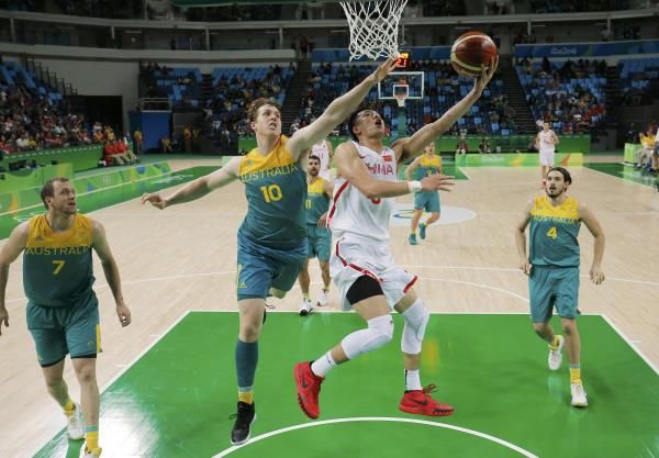 2016-08-12t192446z_1201691628_rioec8c1hx8ff_rtrmadp_3_olympics-rio-basketball-m_reuters